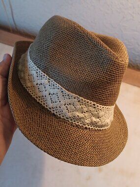 The Hatter Company Brown Woven Fedora Hat Womens M/L Lace Bow Band 22.5" Trilby